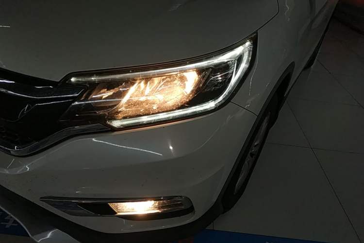 Used Honda CR-V 2015 2.0L two-wheel drive Fashion Edition Left Front Headlight