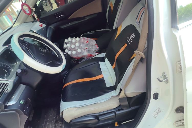 Used Honda CR-V 2015 2.0L two-wheel drive Fashion Edition Left Front Seat
