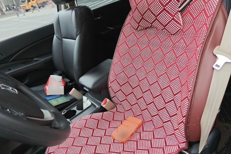 Used Honda CR-V 2015 2.0L two-wheel drive Fashion Edition Left Front Seat