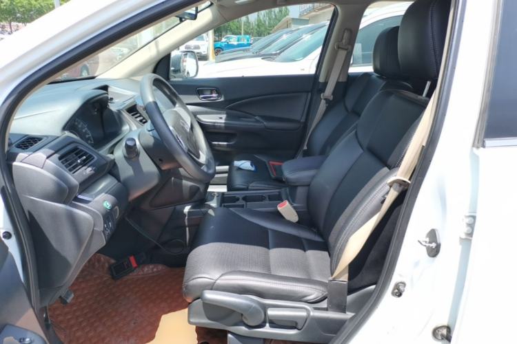 Used Honda CR-V 2015 2.0L two-wheel drive urban version Left Front Seat