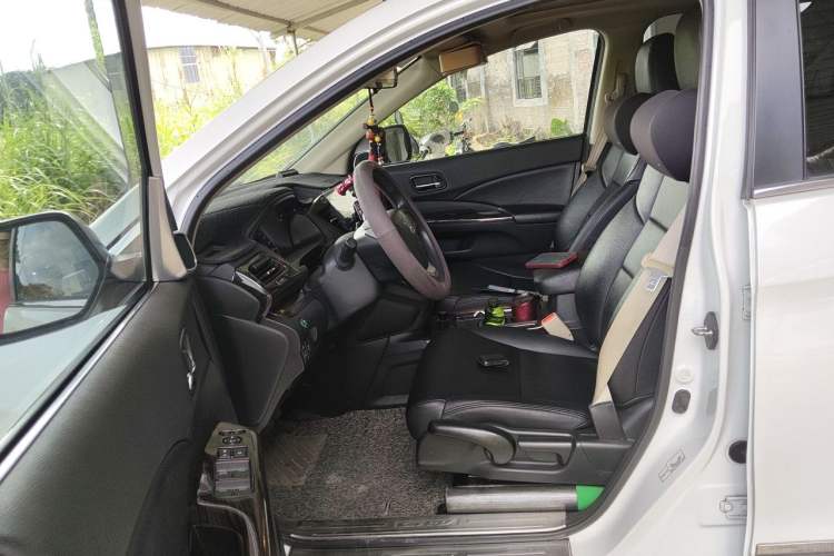 Used Honda CR-V 2015 2.0L two-wheel drive Fashion Edition Left Front Seat