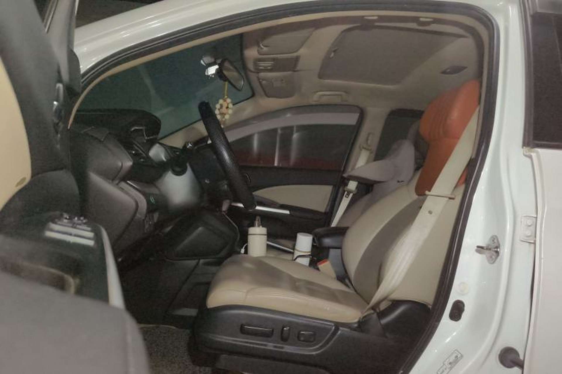 Used Honda CR-V 2015 2.4L four-wheel drive luxury version Left Front Seat