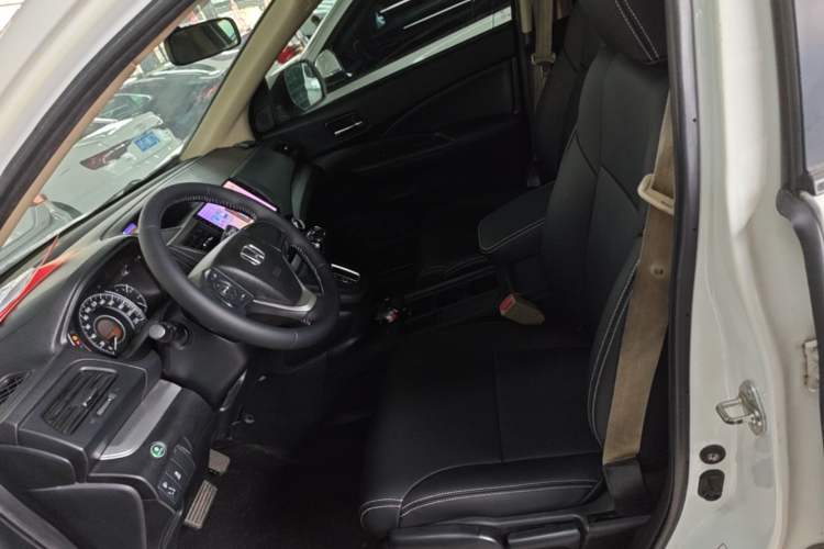 Used Honda CR-V 2015 2.0L two-wheel drive Fashion Edition Left Front Seat