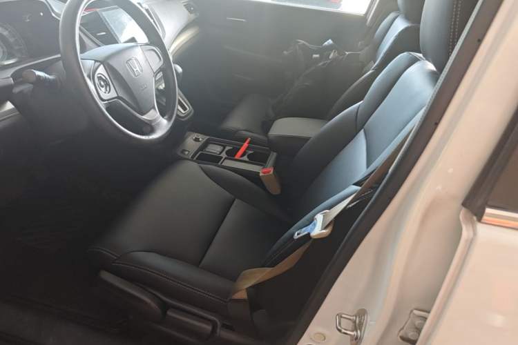 Used Honda CR-V 2015 2.0L two-wheel drive Fashion Edition Left Front Seat