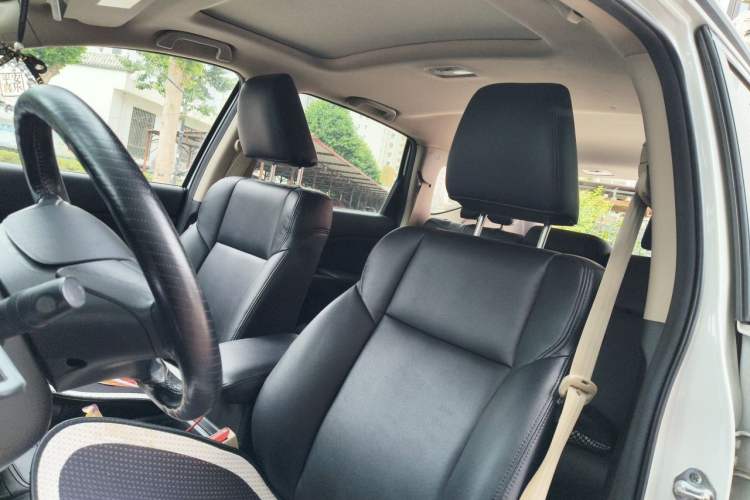Used Honda CR-V 2015 2.0L two-wheel drive Fashion Edition Left Front Seat