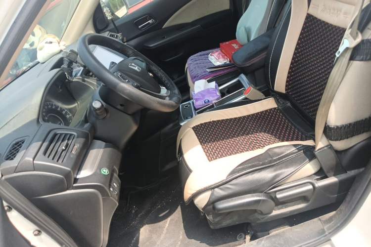 Used Honda CR-V 2015 2.0L two-wheel drive Fashion Edition Left Front Seat
