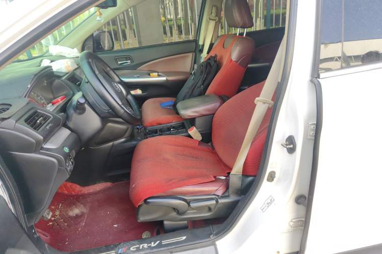 Used Honda CR-V 2015 2.0L two-wheel drive urban version Left Front Seat