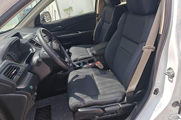 Used Honda CR-V 2015 2.0L two-wheel drive Fashion Edition Left Front Seat
