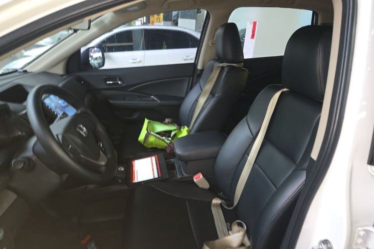 Used Honda CR-V 2015 2.0L two-wheel drive urban version Left Front Seat
