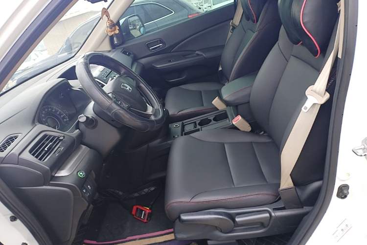 Used Honda CR-V 2015 2.0L two-wheel drive Fashion Edition Left Front Seat