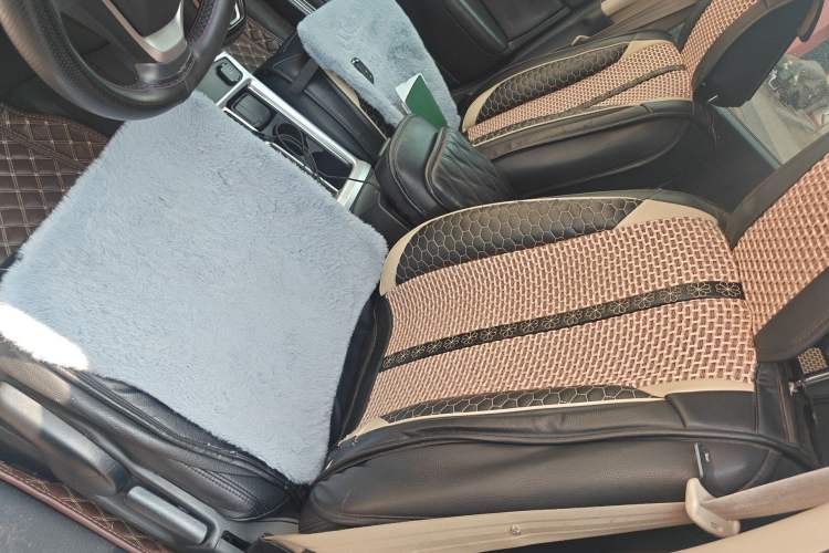 Used Honda CR-V 2015 2.0L two-wheel drive Fashion Edition Left Front Seat