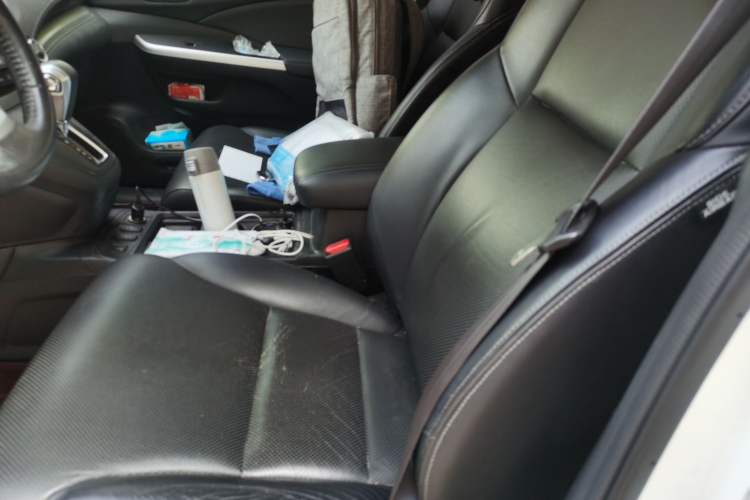 Used Honda CR-V 2015 2.4L two-wheel drive luxury version Left Front Seat