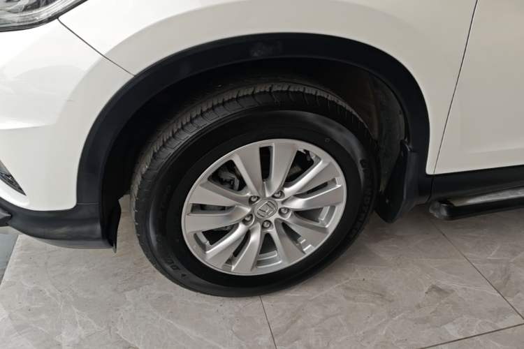 Used Honda CR-V 2015 2.0L two-wheel drive Fashion Edition Left Front Wheel Hub