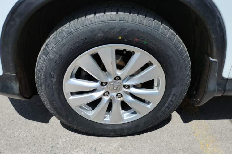Used Honda CR-V 2015 2.0L two-wheel drive urban version Left Front Wheel Hub