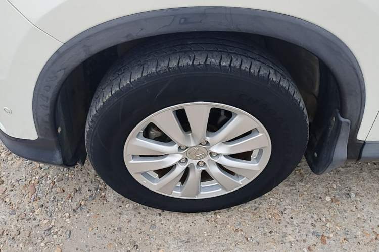 Used Honda CR-V 2015 2.0L two-wheel drive Fashion Edition Left Front Wheel Hub