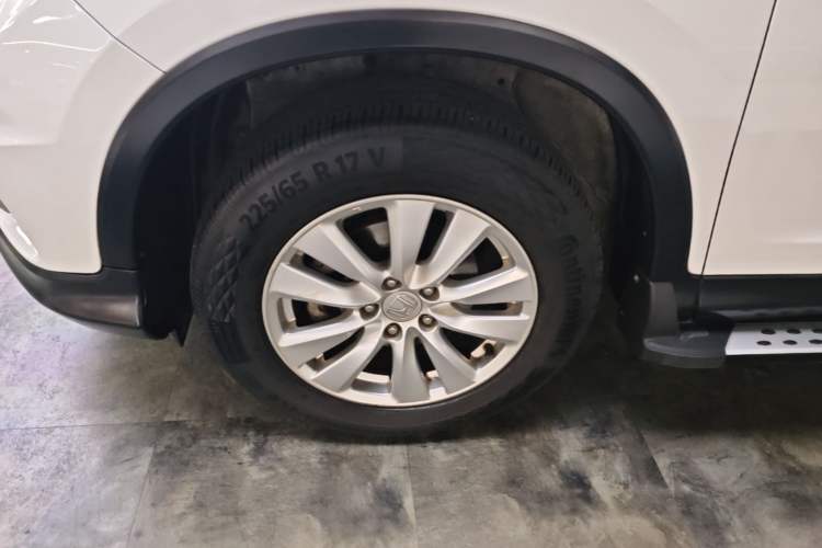 Used Honda CR-V 2015 2.0L two-wheel drive Fashion Edition Left Front Wheel Hub
