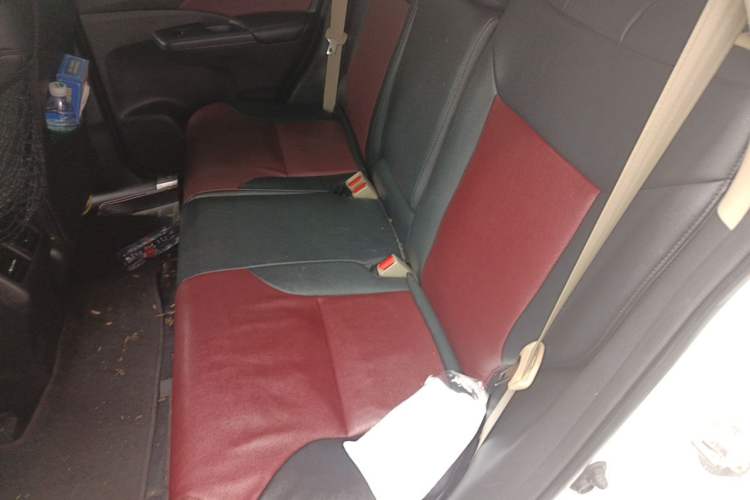 Used Honda CR-V 2015 2.0L two-wheel drive Fashion Edition Left Rear Seat