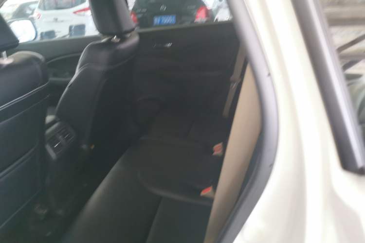 Used Honda CR-V 2015 2.0L two-wheel drive Fashion Edition Left Rear Seat