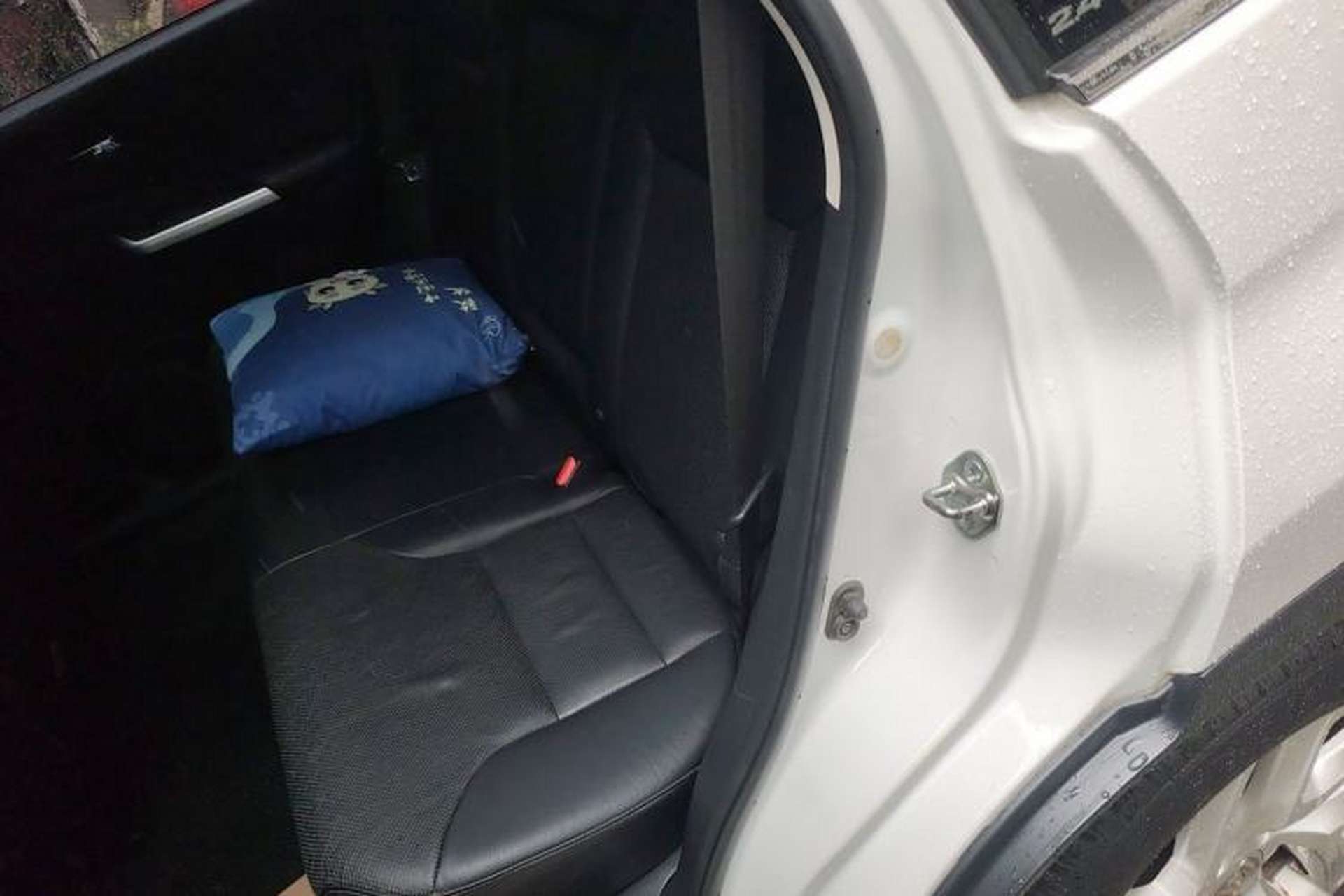 Used Honda CR-V 2015 2.4L four-wheel drive luxury version Left Rear Seat