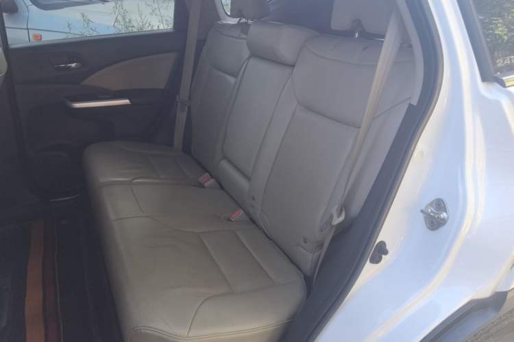 Used Honda CR-V 2015 2.4L four-wheel drive luxury version Left Rear Seat