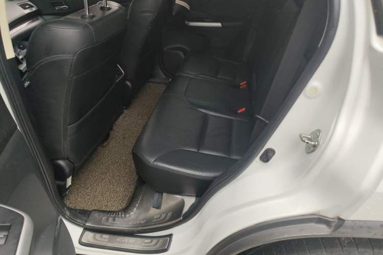 Used Honda CR-V 2015 2.4L Four-Wheel Drive Prestige Edition Left Rear Seat