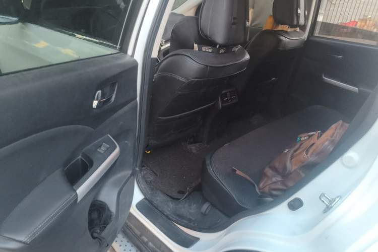 Used Honda CR-V 2015 2.4L two-wheel drive luxury version Left Rear Seat