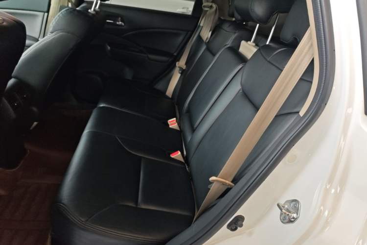 Used Honda CR-V 2015 2.0L two-wheel drive Fashion Edition Left Rear Seat