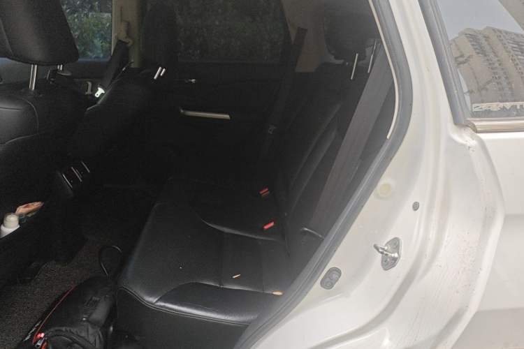 Used Honda CR-V 2015 2.4L two-wheel drive luxury version Left Rear Seat