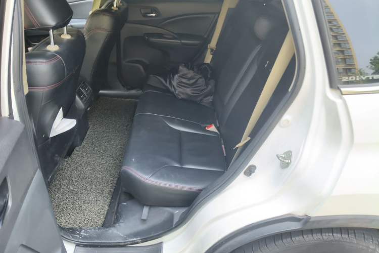 Used Honda CR-V 2015 2.0L two-wheel drive Fashion Edition Left Rear Seat