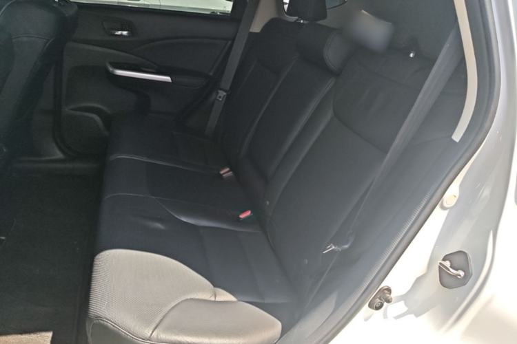 Used Honda CR-V 2015 2.4L two-wheel drive luxury version Left Rear Seat