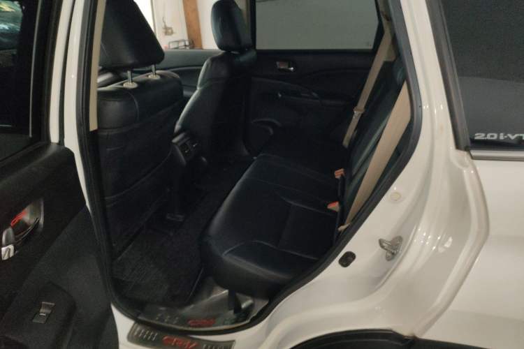 Used Honda CR-V 2015 2.0L two-wheel drive Fashion Edition Left Rear Seat
