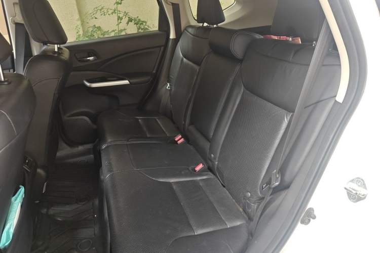 Used Honda CR-V 2015 2.4L two-wheel drive luxury version Left Rear Seat