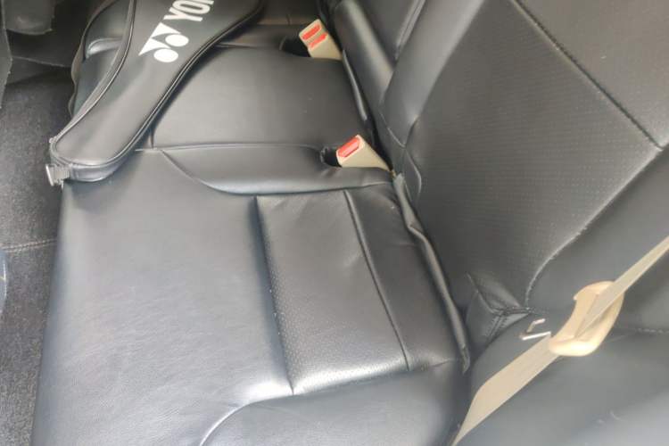 Used Honda CR-V 2015 2.0L two-wheel drive Fashion Edition Left Rear Seat