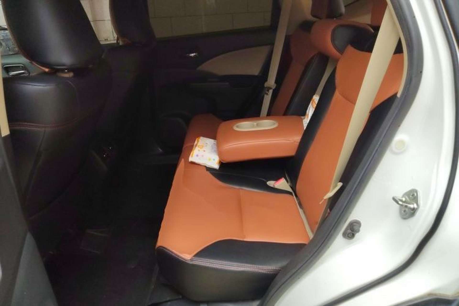 Used Honda CR-V 2015 2.0L two-wheel drive Fashion Edition Left Rear Seat
