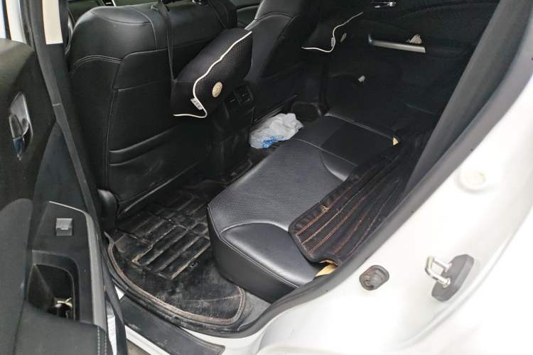 Used Honda CR-V 2015 2.4L two-wheel drive luxury version Left Rear Seat