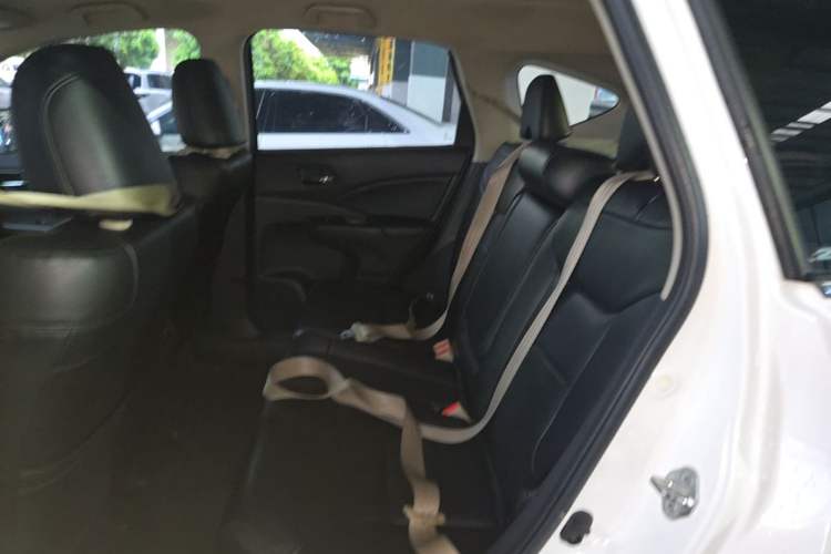 Used Honda CR-V 2015 2.0L two-wheel drive urban version Left Rear Seat