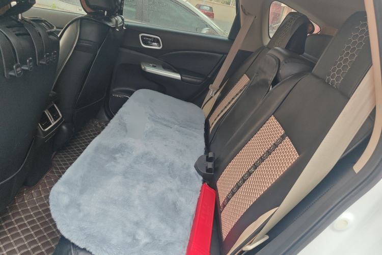 Used Honda CR-V 2015 2.0L two-wheel drive Fashion Edition Left Rear Seat
