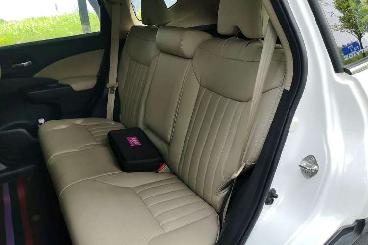Used Honda CR-V 2015 2.0L two-wheel drive urban version Left Rear Seat