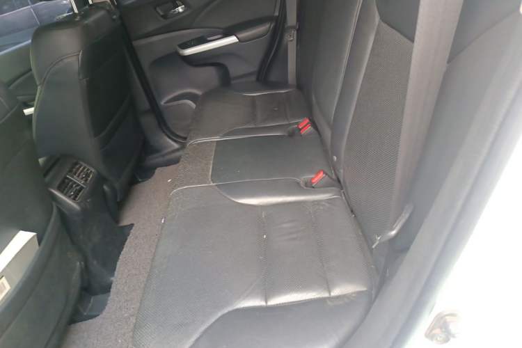 Used Honda CR-V 2015 2.4L four-wheel drive luxury version Left Rear Seat