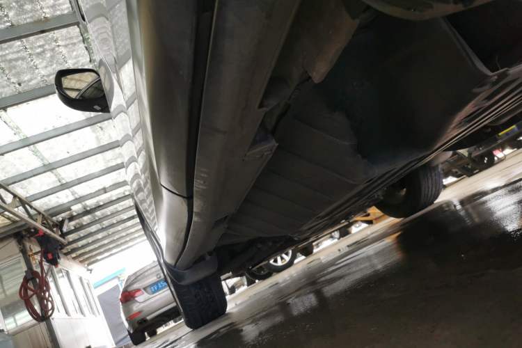 Used Honda CR-V 2015 2.0L two-wheel drive Fashion Edition Left Side Sill