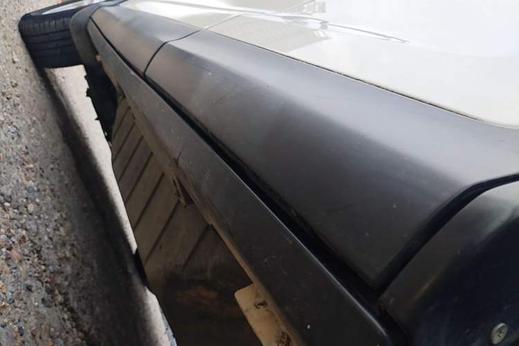 Used Honda CR-V 2015 2.0L two-wheel drive Fashion Edition Left Side Sill