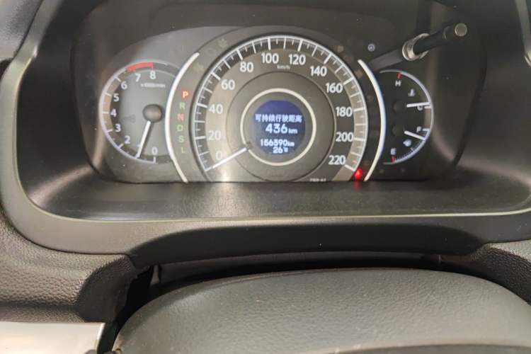 Used Honda CR-V 2015 2.0L two-wheel drive urban version Odometer Close Up