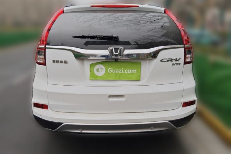 Used Honda CR-V 2015 2.4L two-wheel drive luxury version Rear