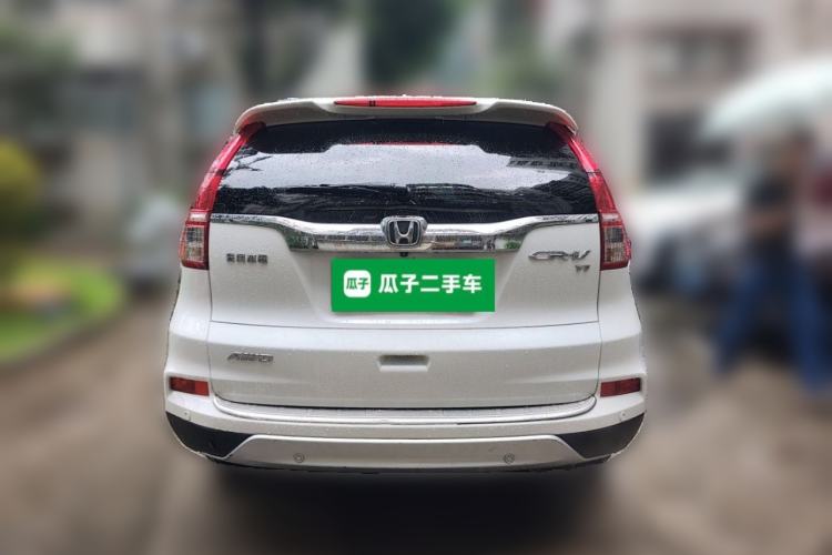 Used Honda CR-V 2015 2.4L four-wheel drive luxury version Rear