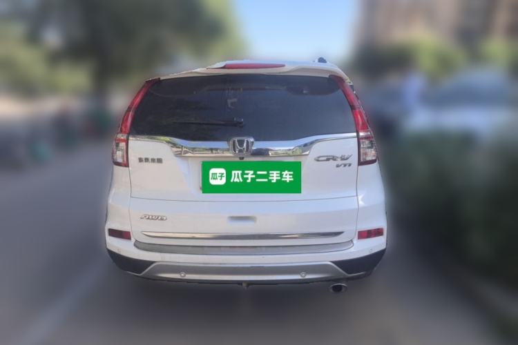 Used Honda CR-V 2015 2.4L four-wheel drive luxury version Rear
