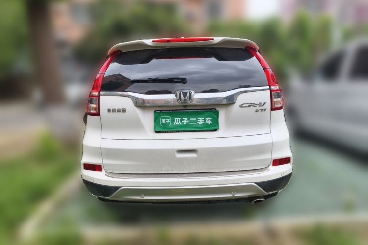 Used Honda CR-V 2015 2.4L two-wheel drive luxury version Rear