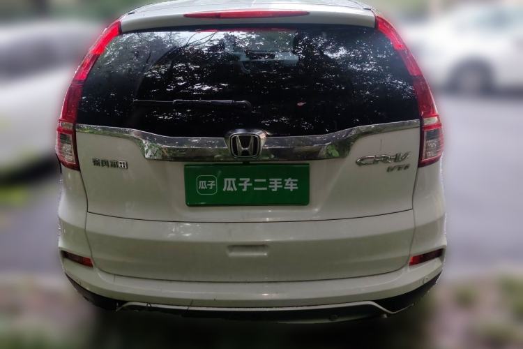 Used Honda CR-V 2015 2.4L two-wheel drive luxury version Rear