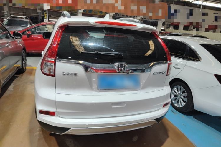 Used Honda CR-V 2015 2.0L two-wheel drive urban version Rear
