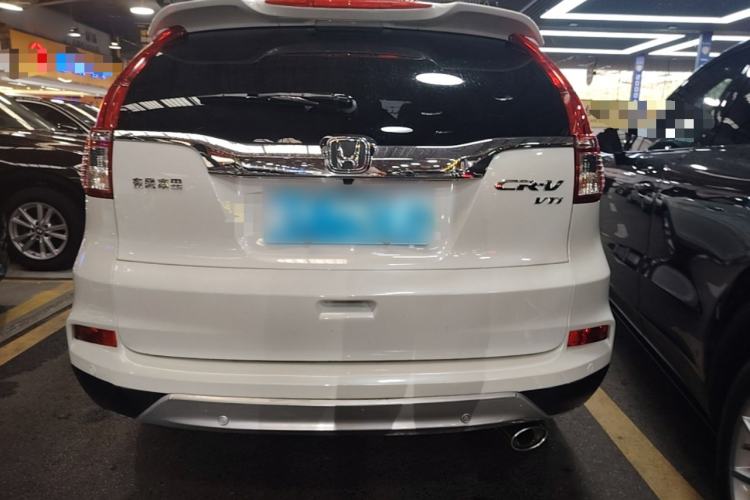 Used Honda CR-V 2015 2.4L two-wheel drive luxury version Rear