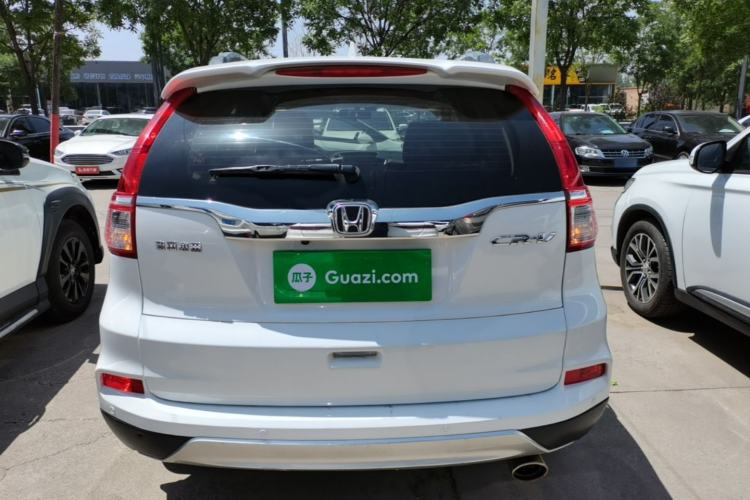 Used Honda CR-V 2015 2.0L two-wheel drive urban version Rear